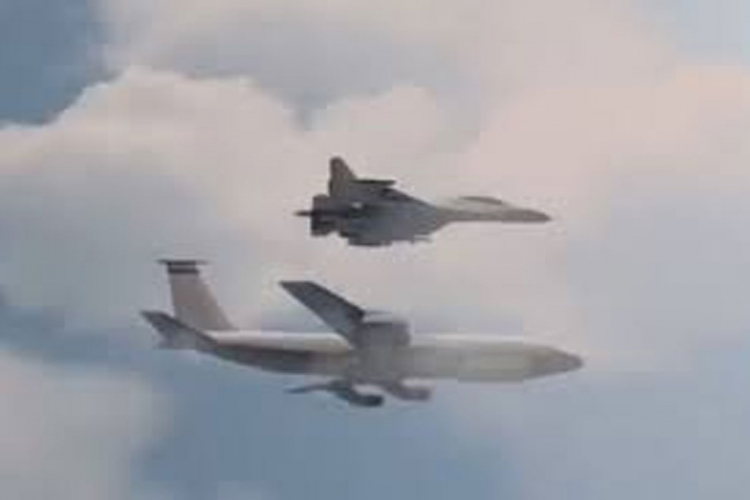 Ruski avion presreo američki iznad Crnog mora