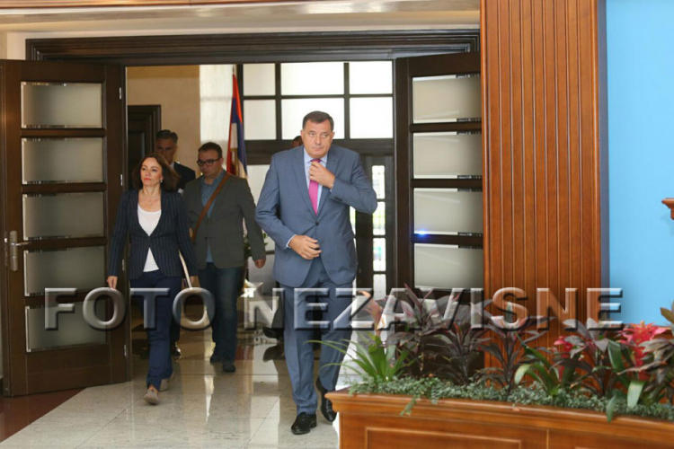 Dodik: Bošnjaci ne moraju slaviti 9. januar