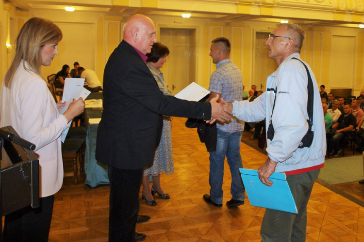 Poljoprivrednicima od 1.000 do 5.000 maraka