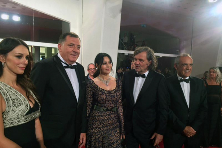 Mladi zlatni lav filmu "Na mliječnom putu"