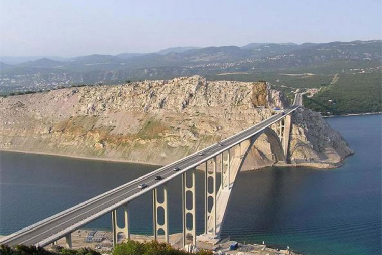 Kina završava najviši most na svijetu na visini od 565 m