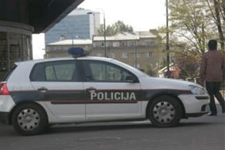 Tuzla: Pijan izazvao sudar, šestoro povrijeđenih