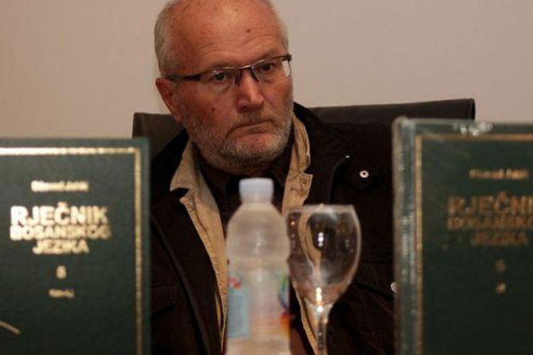 "Incko da zatraži zabranu Jahićevog rječnika"