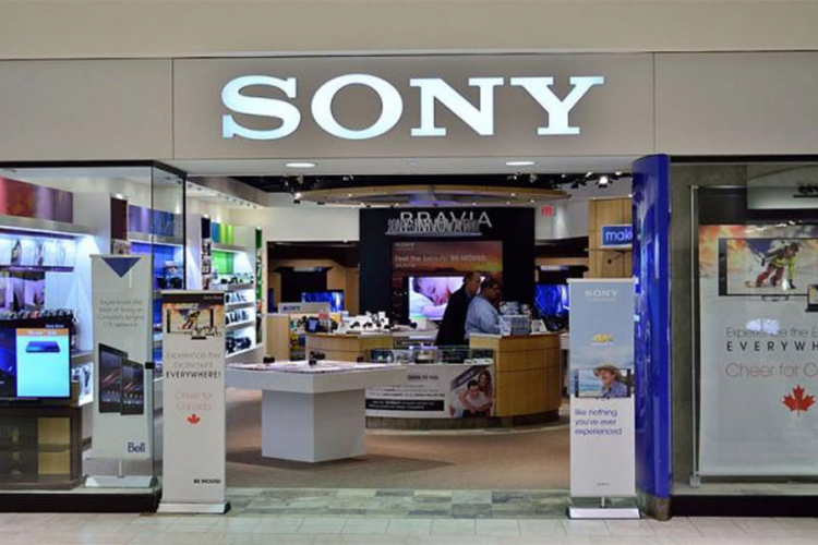 Sony i Square Enix su najavili Final Fantasy konzolu