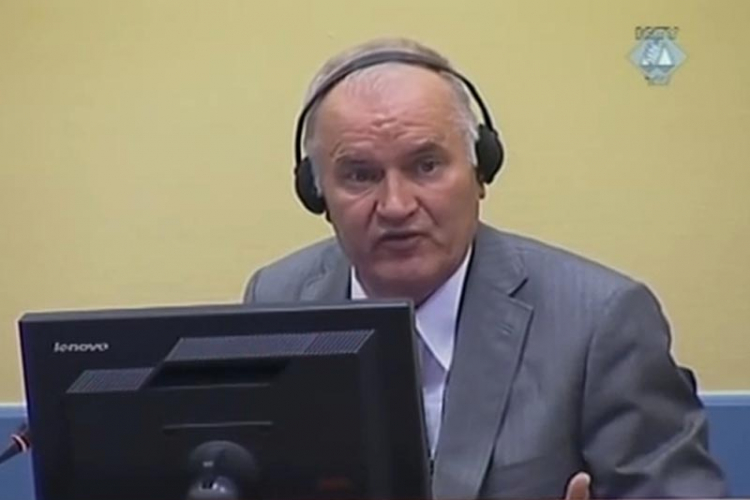 Odbijen zahtjev za obustavu postupka protiv Mladića