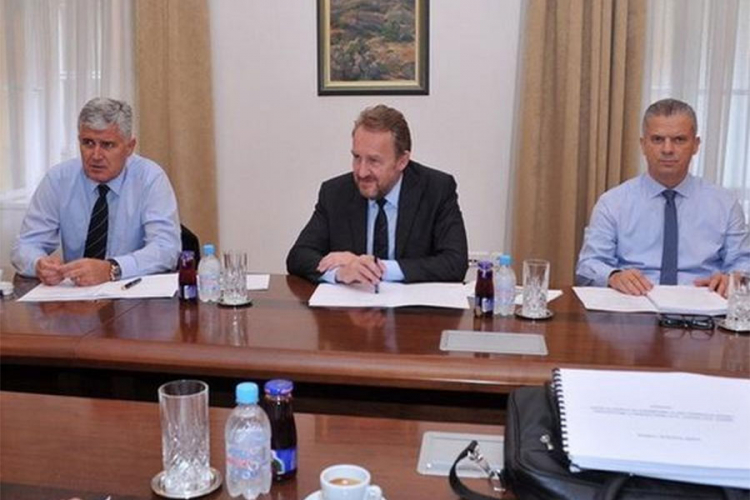 Lideri trasiraju putnu infrastrukturu u Federaciji