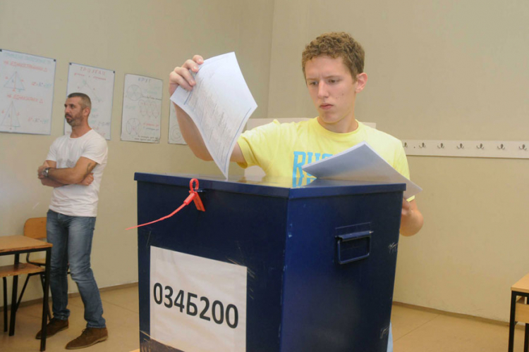 Entitetski budžet pokrpio lokalne