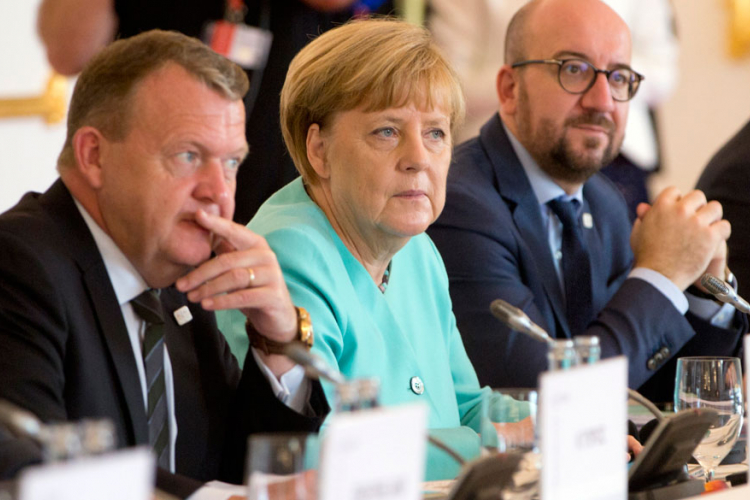 Merkel: EU u kritičnoj situaciji 