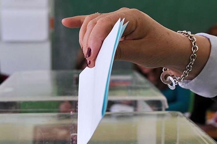 Pravo glasa ima 189.370 birača