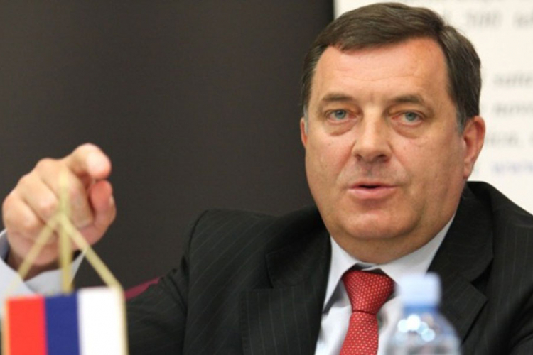 Dodik poručio: Srpska ne odustaje od referenduma