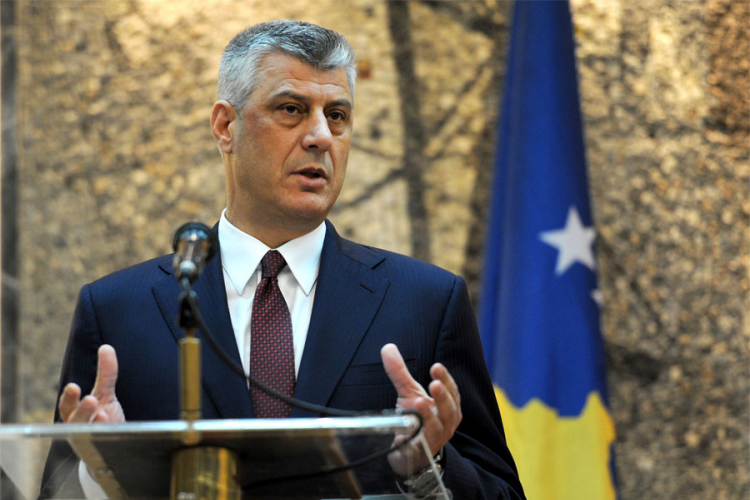 Tači odlikovao prvog komandanta Kfora Majkla Džeksona
