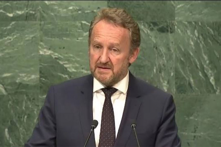 Zašto se Izetbegović nasmijao do suza u UN-u (VIDEO)