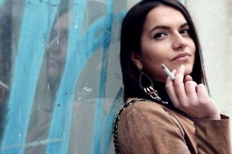 Pjesnikinja poručila zagovaračima rata: Mi bismo se voljeli, ako nije problem gospodo