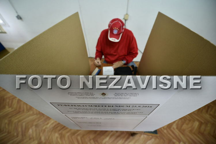 Konačni rezultati referenduma tačno u podne (FOTO)