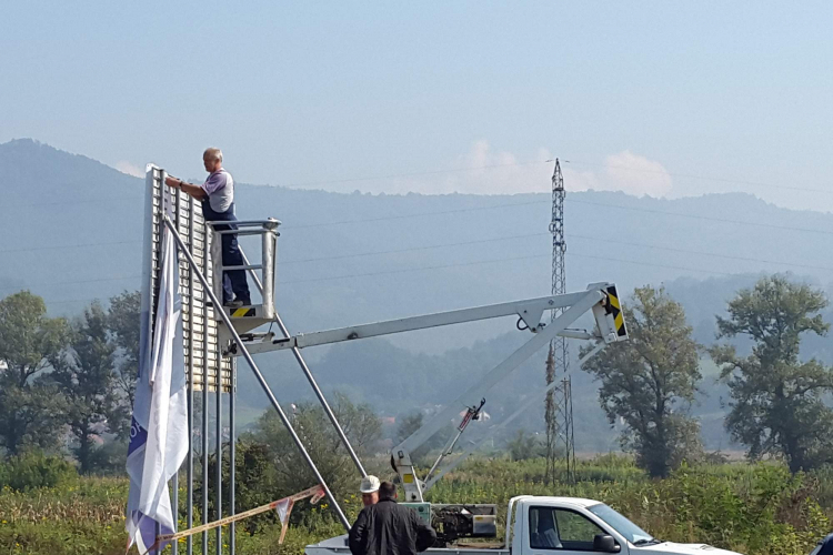 Inspekcija zabranila postavljanje bilborda SNSD-a (FOTO)