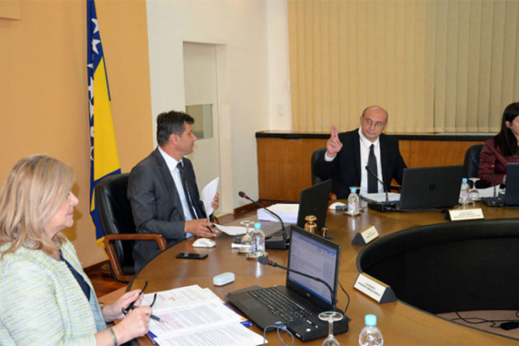Vlada FBiH ukida 150 radnih mjesta