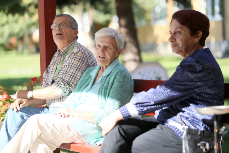 Bliskost s porodicom lijek za treću dob