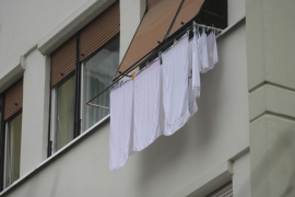 Upozorenja zbog prolijevanja vode i kačenja veša