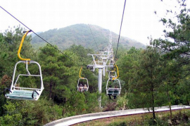 Kina: Stala žičara, 200 turista provelo noć na planini