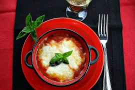 Patlidžan u marinara sosu