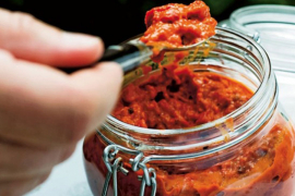 Bušilicama mljeli paprike za ajvar, ostali bez prstiju