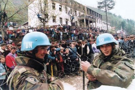 Holandska vlada: Niko nije mogao da predvidi Srebrenicu
