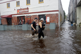 "Metju" poplavio Sjevernu Karolinu i Virdžiniju, više miliona ljudi ...