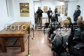Andrićev sto kao most između dva naroda (FOTO)