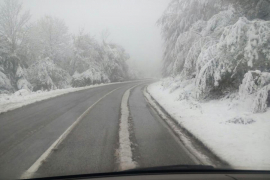 Snijeg zabijelio jutros na planinama u RS (FOTO)