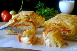 Rolat pita sa sirom i šunkom