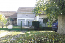 Bivši policajac htio da ubije suprugu i sina