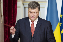 Porošenko Rusiji: Ko nam dođe s mačem, od mača će i poginuti