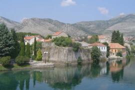 Ukradena bista Vlade Šegrta