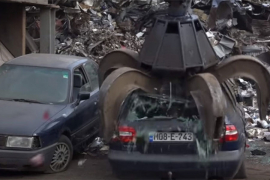 Drobilicom uništavaju automobile nesavjesnih vozača