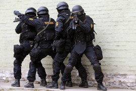 Ultradesničar ubio policajca iz mitraljeza