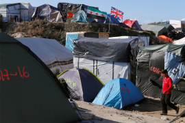 BBC: U izbjegličkom kampu "Džungla" ostalo 200 djece