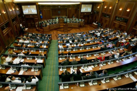 Srbi bojkotuju vanredno zasjedanje kosovskog parlamenta