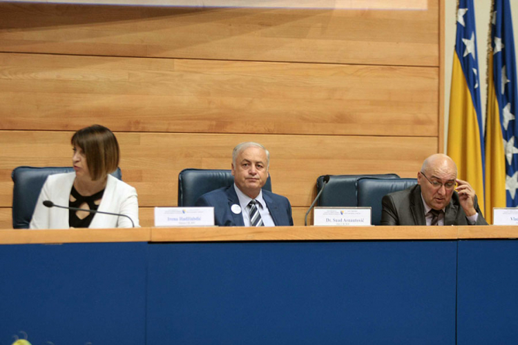CIK: Glasalo 1.723.140 birača ili 53,88 odsto