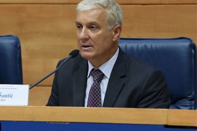 Šantić: Izborni proces prošao bez problema, osim u Stocu