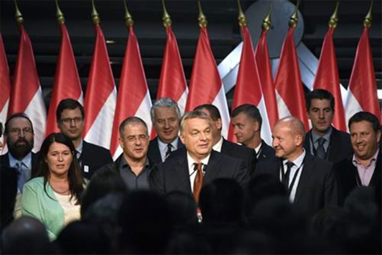 Orban želi da mijenja Ustav zbog migranata