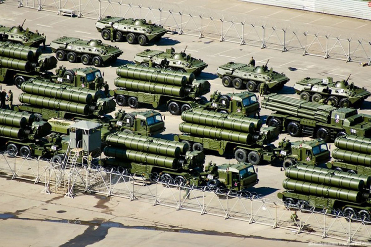 Moskva upozorava SAD: S-300 i S-400 je u Siriji