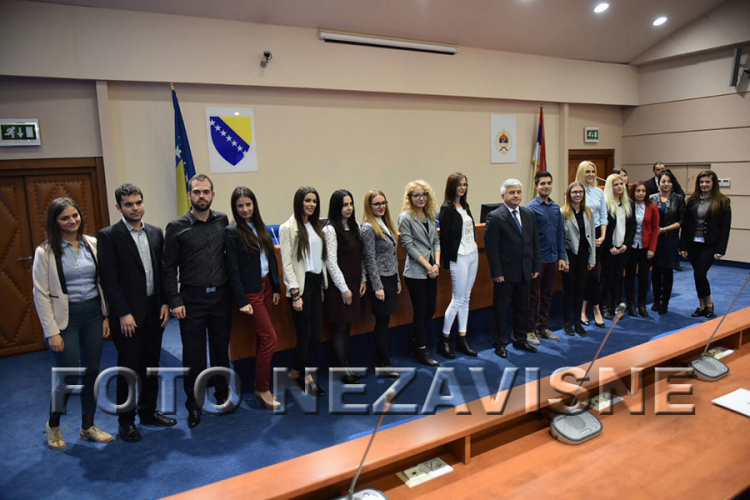 Diplome stažistima u Narodnoj skupštini RS