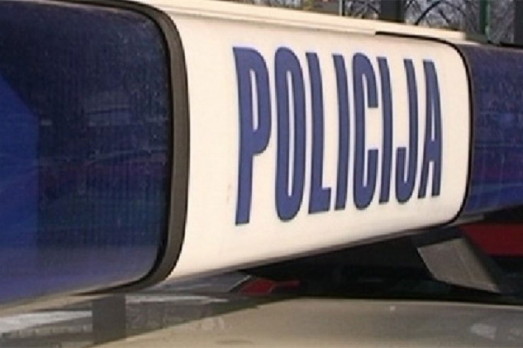 Sudar tri vozila kod Pala, jedno lice poginulo