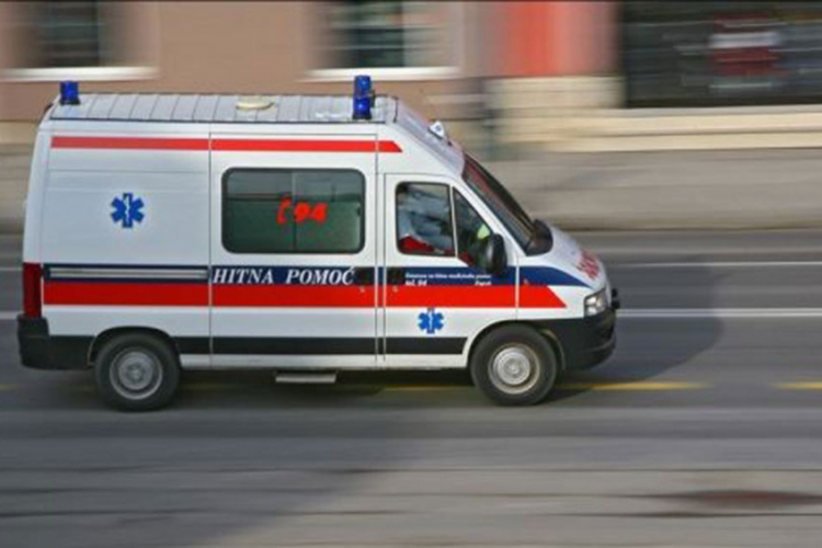 Teška saobraćajna nesreća kod Banjaluke: Pet osoba povrijeđeno, među njima i djeca