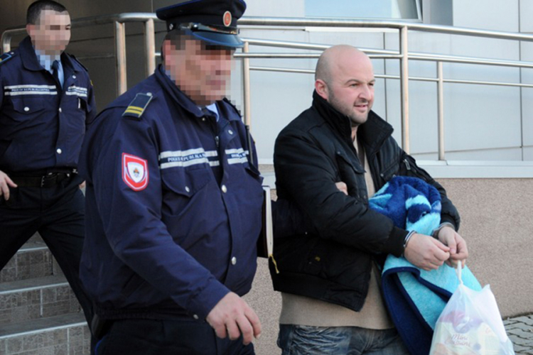 Zelenaš od vlasnika ćevabdžinice "Kod Muje" ugrabio 24.800 maraka