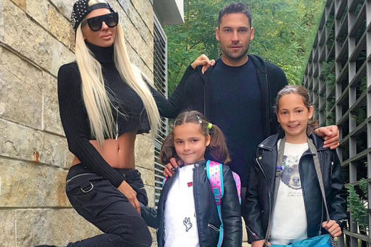 Kćerka Jelene Karleuše sa "umetcima" imitira mamu (VIDEO)