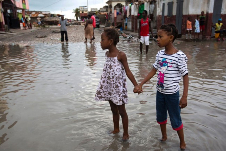 Haiti: Stradalo 473 ljudi, preti humanitarna katastrofa (FOTO,VIDEO)