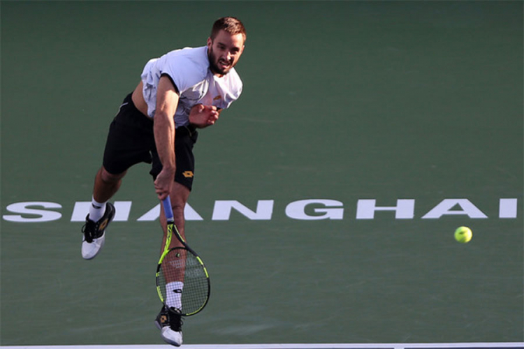 Troicki srušio Nadala