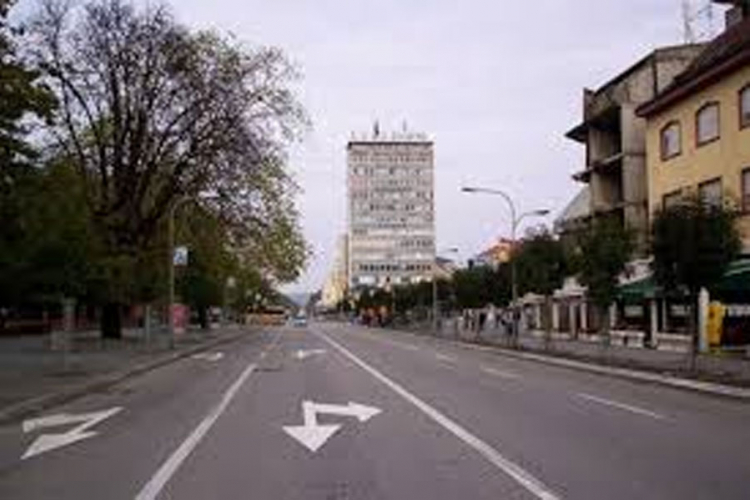Za vikend obustava saobraćaja
