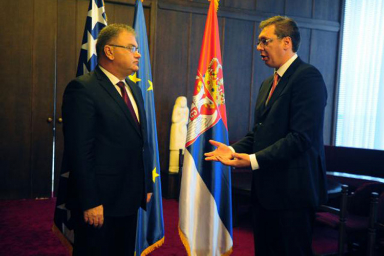 Vučić sa Ivanićem: Srbija želi najbolje odnose sa BiH